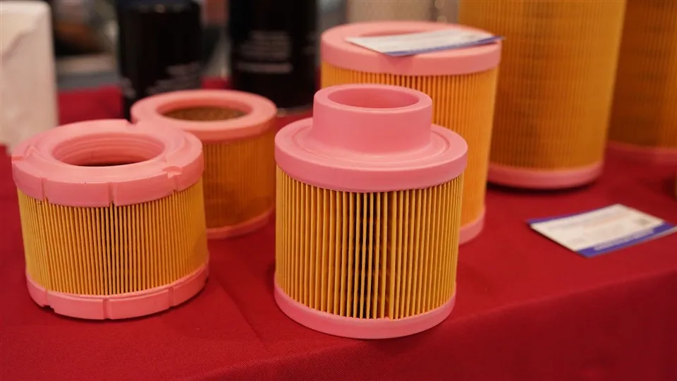 تعویض فیلتر تصفیه هوا فیلترهای کربن فعال هپا کارتریج استوانه ای